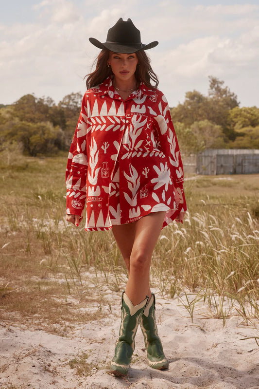 The Must have shirt this Summer and Christmas.
Crafted from luxurious linen, this shirt features a relaxed button up fit, curved side splits, button cuffs, front pocket and adorned with a beautiful quote on the back.
PLEASE NOTE THAT PRINT PLACEMENT IS DIFFERENT ON EVERY SHIRT
THESE SHIRTS ARE DESIGNED TO BE WORN VERY OVERSIZED.
SIZE DOWN 1 OR 2 SIZES IF YOU DO NOT WANT THEM ROOMY.