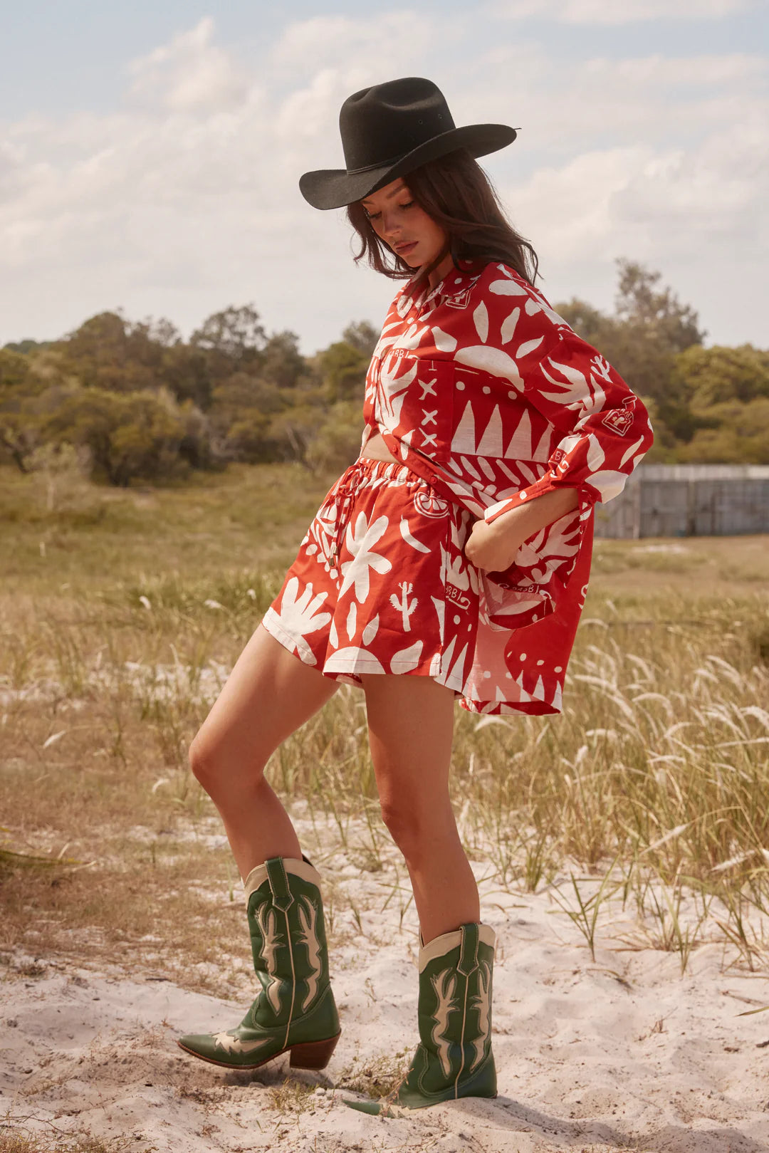 Raise your glasses to summer style with our linen shorts.
Crafted from breathable and lightweight 100% linen fabric, these shorts keep you cool and comfortable on your hot beach days. With their versatile design and relaxed fit, they effortlessly blend casual and chic. 
Upgrade your wardrobe with our linen shorts and embrace the ultimate in laid-back sophistication.