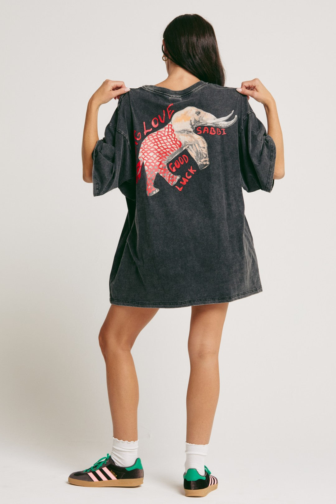 Spread good vibes and bold energy in The Big Love Tee - Black, your new oversized essential with a touch of wild spirit. Crafted from soft, washed cotton for that lived-in feel, this tee is designed for comfort, confidence, and a little bit of chaos.