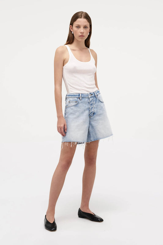 Eva Wide Mode
Relaxed A-line wide leg short designed for a flattering, easy silhouette
Mid-rise fit crafted in rigid denim for a clean, structured look
Made from authentic rigid cotton denim that holds its shape and softens with wear, moulding naturally to the body over time
Mode is a light, bright indigo wash perfect for summer. Has an authentic vintage inspired effect with subtle wash template
Button fly
100% Cotton