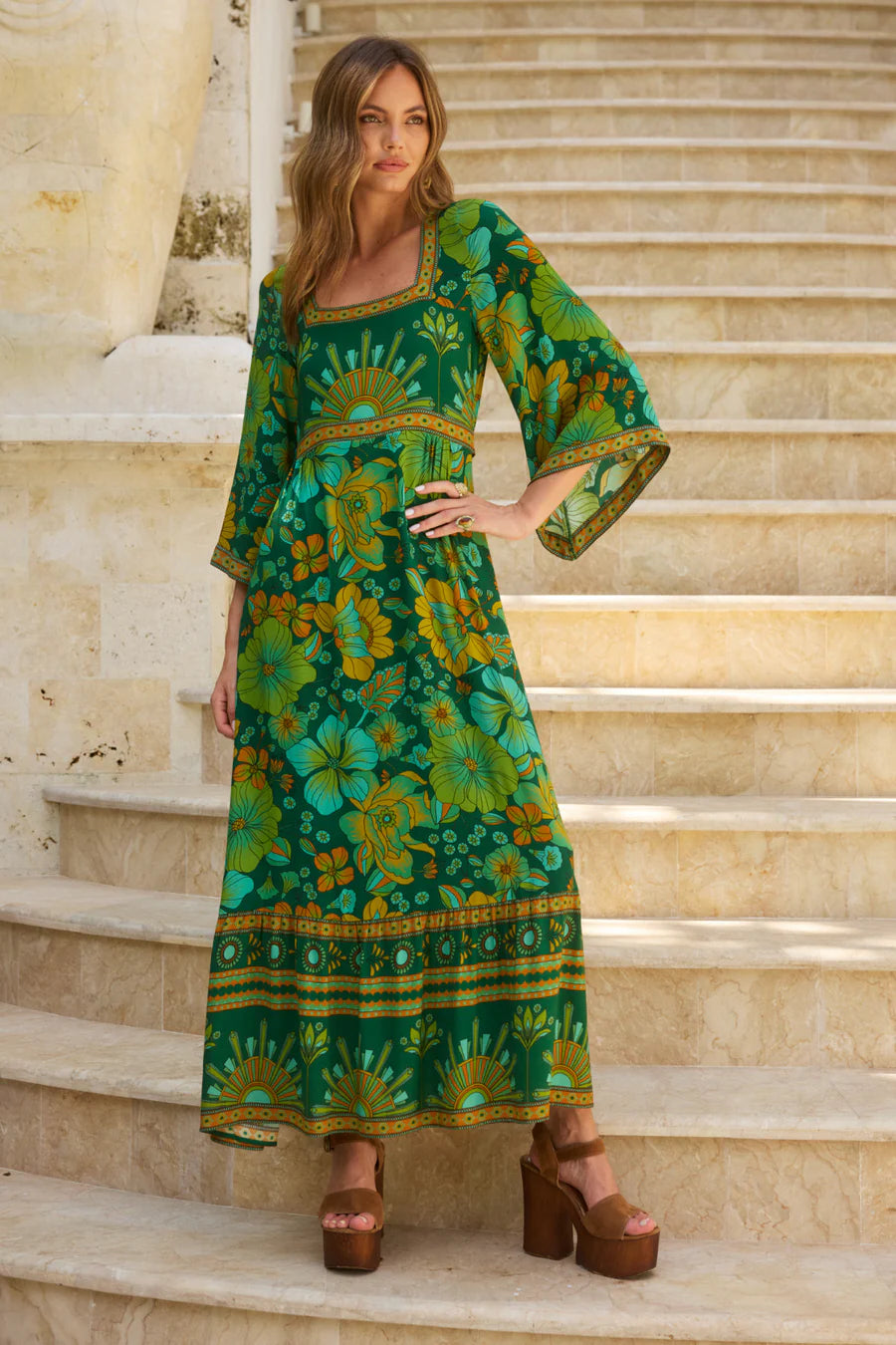 A fresh take on our best-selling Empire dress, Avalon is destined to be on high rotation in your everyday wardrobe. With a flattering square bust panel, floaty midi length and fluted 3/4 sleeves, this is an elevated easy-wear style. Featuring apron ties, Avalon can be cinched in for a more fitted look if preferred.