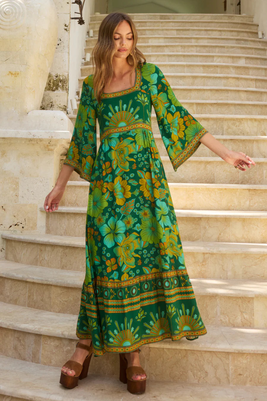 A fresh take on our best-selling Empire dress, Avalon is destined to be on high rotation in your everyday wardrobe. With a flattering square bust panel, floaty midi length and fluted 3/4 sleeves, this is an elevated easy-wear style. Featuring apron ties, Avalon can be cinched in for a more fitted look if preferred.