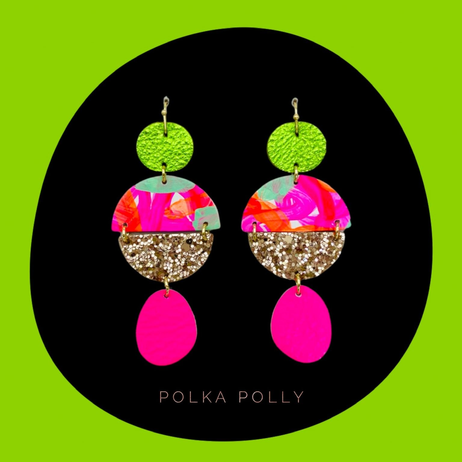 Hand painted beads in pinks, orange and mint. Paired with metallic citrus green, light gold glitter and neon pink genuine leather beads. Set on golden stainless steel hooks.
Light weight and comfortable to wear.
Each pairs pattern and colour placement will differ.
