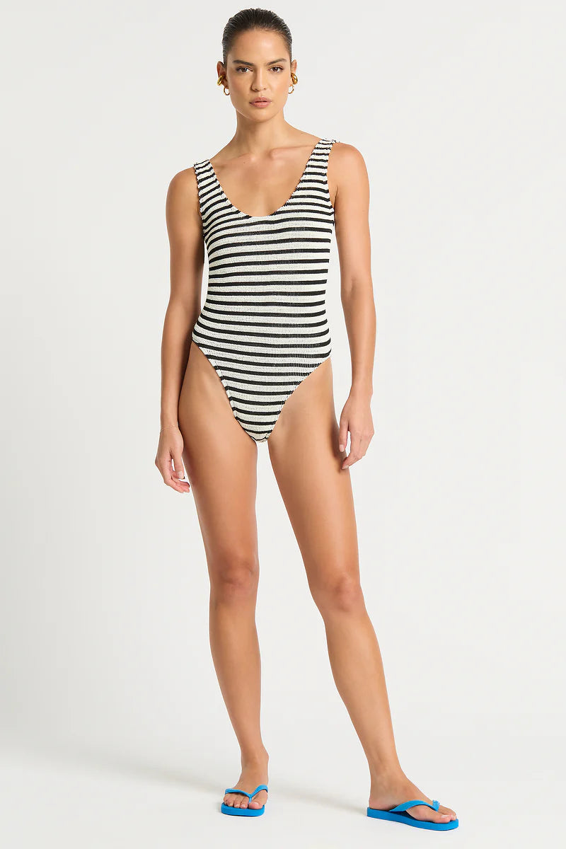 Our #1 best selling one piece, handcrafted in Australia from The Authentic Crinkle™. The Mara One Piece features a V-neckline, low scoop back, and wide shoulder straps providing excellent support for all bust sizes.