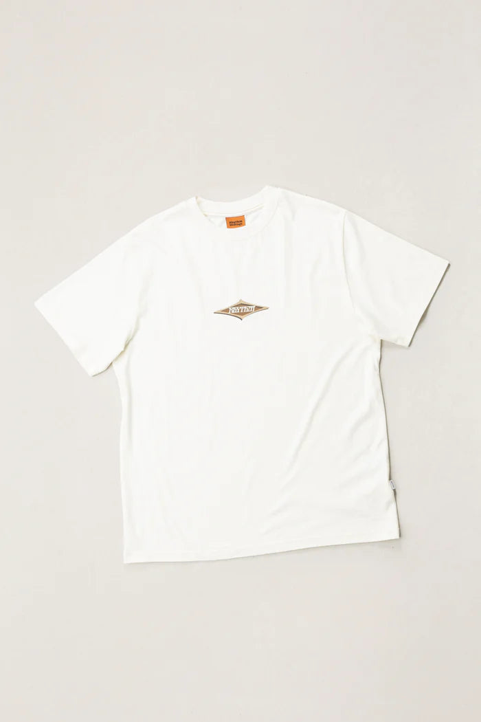 Stencil Vintage Ss T-Shirt
Vintage White
A laid-back classic with an artistic touch. Cut in a vintage-inspired fit, this short sleeve tee features a soft, lived-in feel and a subtle multicolor chest print designed in-house.