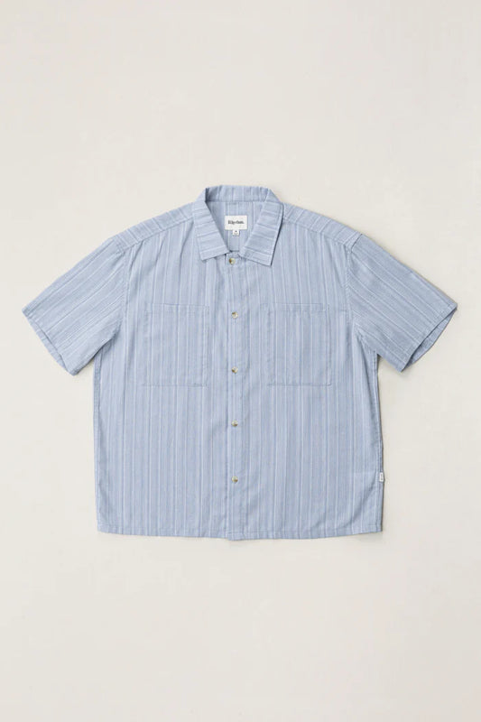 Relaxed Fit Oversized Pocket Ss Shirt - Blue
A fresh take on a classic button-up. Cut in a relaxed short sleeve fit, this light blue stripe shirt features oversized chest pockets for an effortless blend of structure and ease