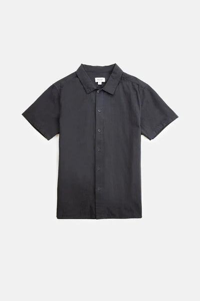 A year round staple spun from a breathable linen cotton blend fabrication, the Classic Linen Short Sleeve Shirt is a soft-touch standard fit featuring a straight hem and a slightly wider fit, making it great for wearing open or buttoned down. This style is a wardrobe staple, made for laid back days.