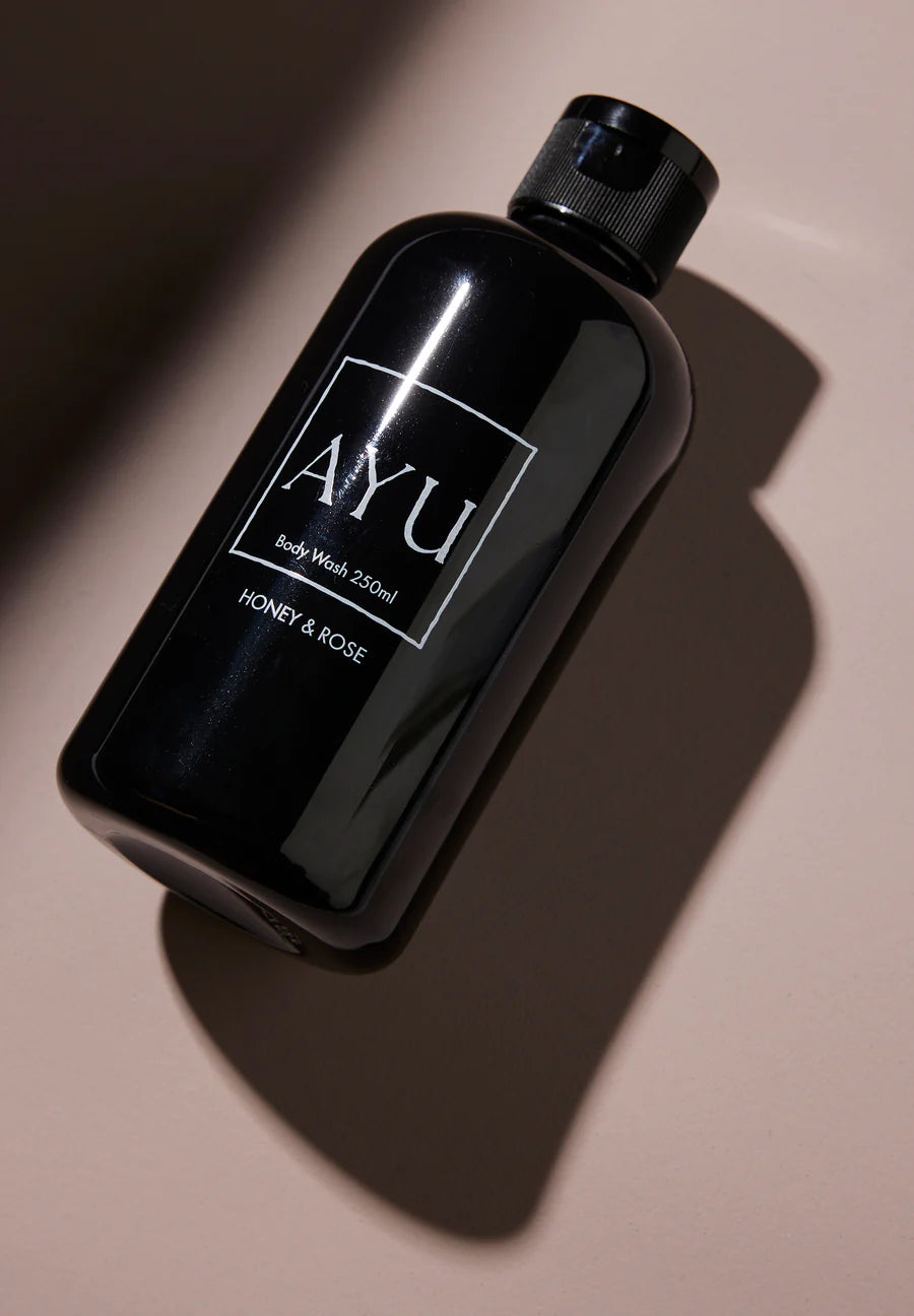 Heart worship. Honour the sacred ritual of bathing with a nourishing body wash formulated to harmonise with a delicate blend of white rose, honey and geranium. Soothing to sensitive skin. Each wash is steeped in a medicinal blend of Aloe Vera Leaf, Gotu Kola and Liquorice Root extract. Balancing for Pitta and Vata.