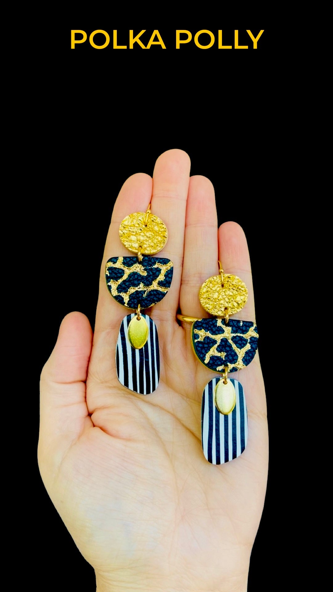 Flourish Monochrome Gold