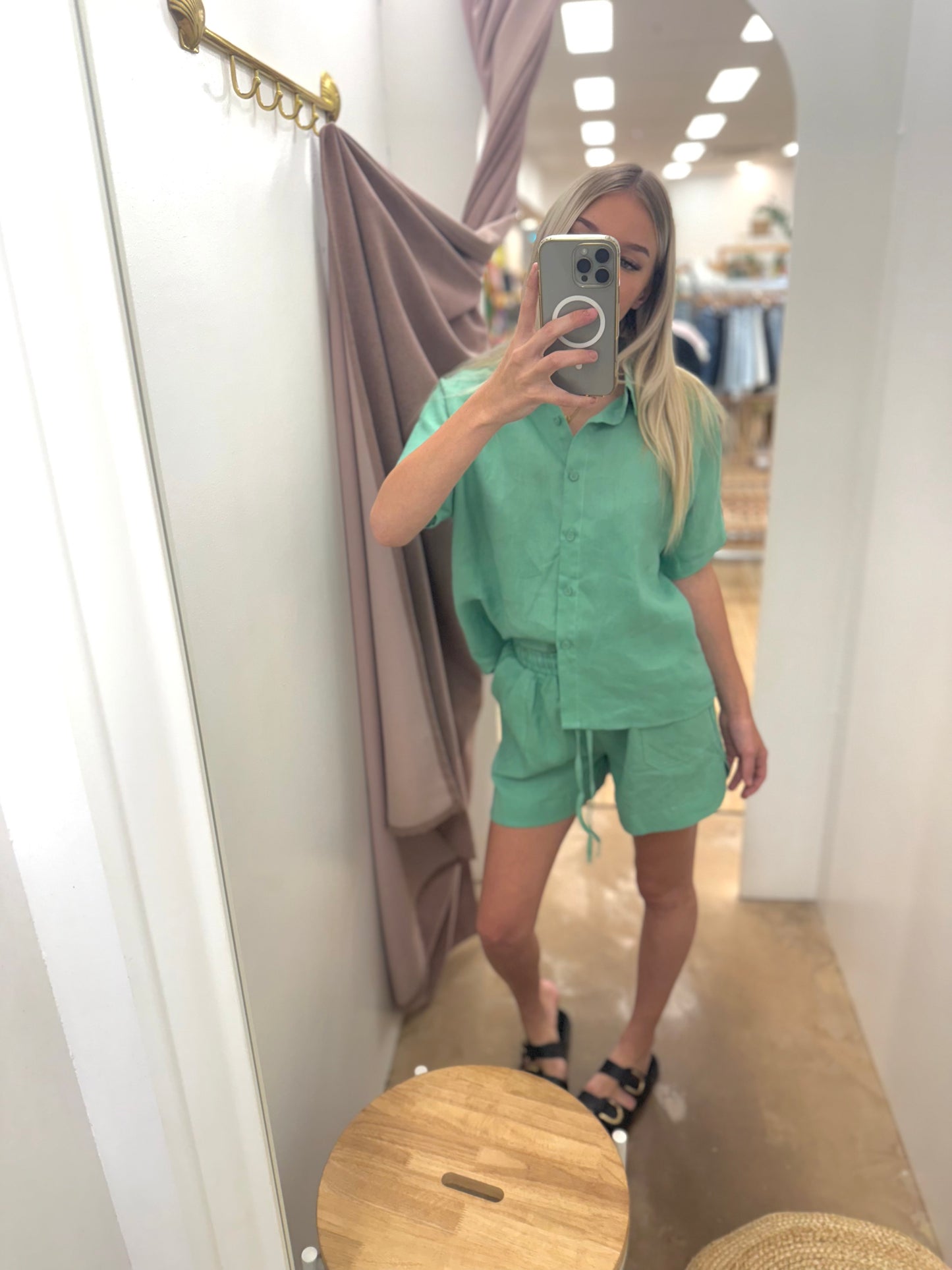 Upgrade your summer wardrobe with our Little Lies basic linen shorts in a refreshing mint green. These luxurious shorts feature an elastic waistband, drawstring, and pockets, making them both stylish and comfortable. Perfect for a day out on the town or a relaxing day at the beach. Pair with the matching Linen Top for the ultimate set.
Small fit, size up for the perfect fit.