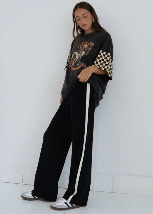 Black Beauty Tee