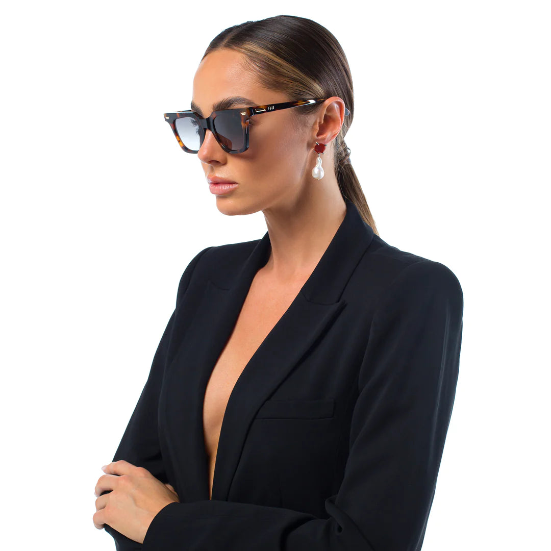 Dylan Kain - Vintage Tort w. 24k Gold Metal Trim / Black Gradient Lens