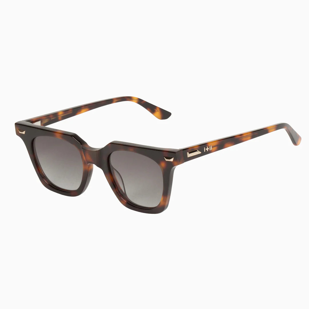 Dylan Kain - Vintage Tort w. 24k Gold Metal Trim / Black Gradient Lens