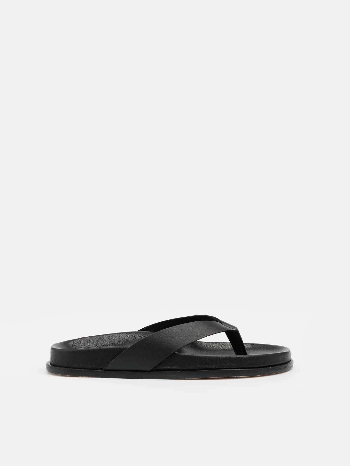 Introducing the Parker Footbed, a marvel in contemporary footwear design. This footbed combines tradition with innovation, featuring a material composition designed for exceptional comfort and prolonged durability. Ideal for anyone seeking a blend of style and practicality in their everyday wear, the Parker Footbed promises an effortless fit and timeless appeal. Perfect for various settings, from casual outings to more relaxed work environments, this footbed is your go-to choice for superior foot support an