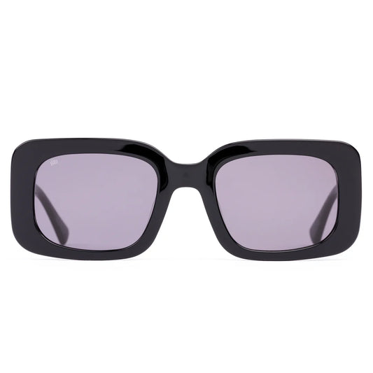 Meet Indi, an elegant frame that evokes the sun-drenched, Italian vibes of the 70s. The beautiful retro inspired design features a larger square shape frame with rounded edges, perfectly capturing the essence of a bygone era. These shades will be your ideal weekend companion, poised to accompany you on carefree adventures, from lounging by the pool to brunching with friends. 
The medium to large fit encapsulates the authentic oversized appeal and complements oval, round, and heart-shaped faces effortl