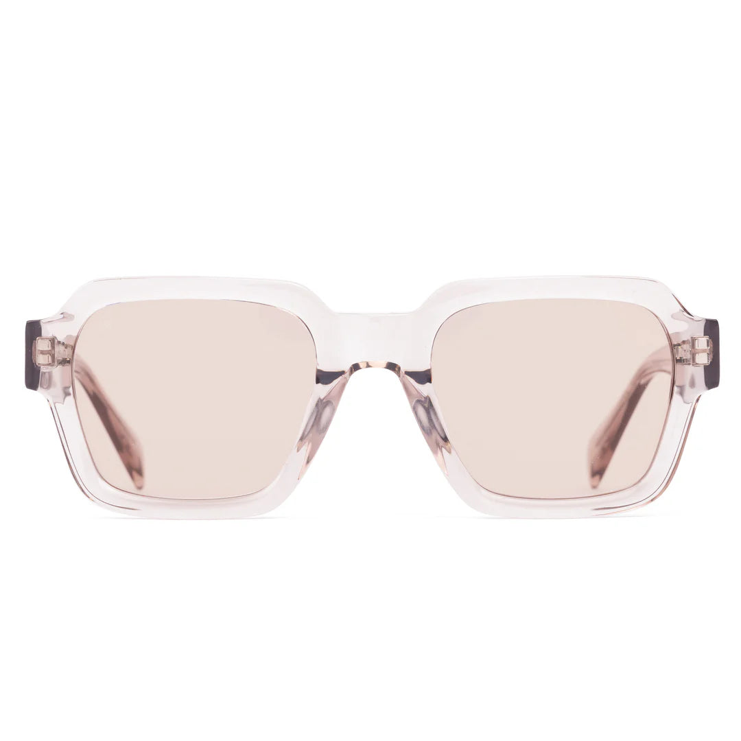 Give some air to your audacious side. Leroy emboldens the brave with its thick frame that’s as large as your best life.
Sunglasses that will make you feel like you can do anything, because those who rise to the challenge can.
The medium fit complements a variety of face shapes, making it a go-to choice for those who want to make a statement.