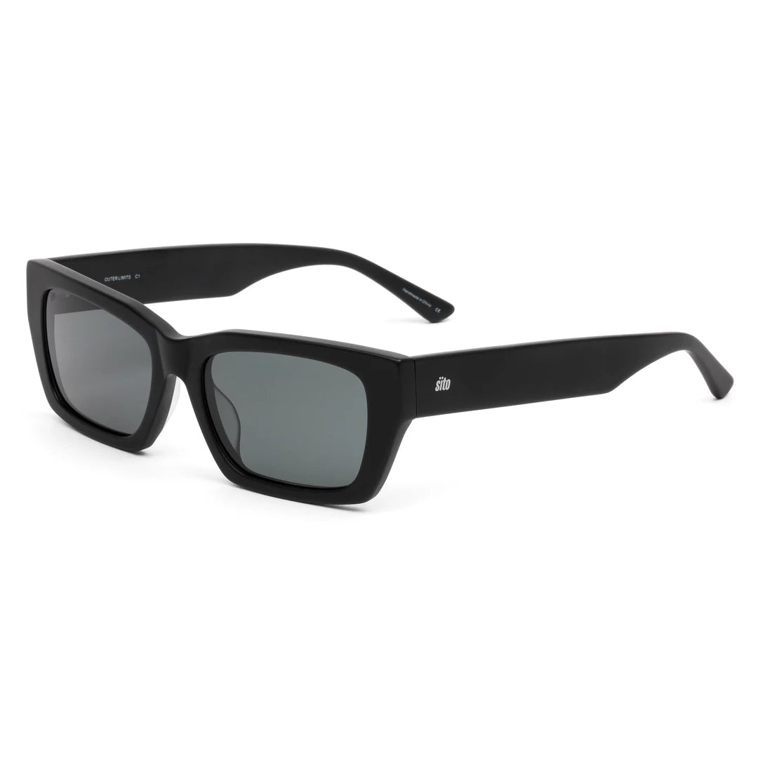 Outer Limits is your confident everyday ride or die, combining boldness and good vibes in a classic staple. With an oversized frame and angular slim rectangle design, it's the perfect fit for most, offering comfort and style in one package.
The medium to large fit complements a variety of face shapes, making it a go-to choice for those who want to make a statement.