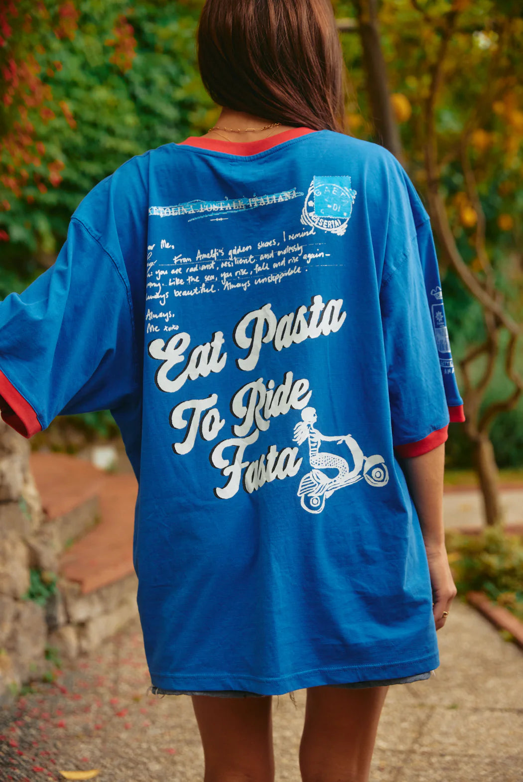 This tee isn’t just fabric on skin. It’s a love note you get to slip into. A gentle reminder in oversized cotton that you’re allowed to slow down, breathe, and hold yourself close.
Cut in our signature oversized fit, it drapes like a soft promise, made for mornings that stretch into nights, and all the in-between moments where comfort matters most.