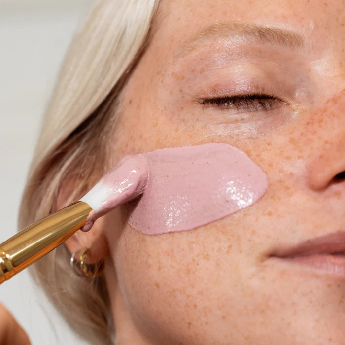 Reveal a radiant glow with our Australian-made Brightening Vitamin C Clay Mask, featuring powerful Australian native ingredients and natural vitamin C sources. Pink clay gently cleanses pores and smooths, while arrowroot and nourishing coconut milk replenish the skin. Antioxidant-rich hibiscus, beetroot, and native Australian Quandong and Davidson plum extracts deliver a natural vitamin C boost to brighten complexion and even skin tone. Presented in sustainable packaging, this luxury face mask combines upli