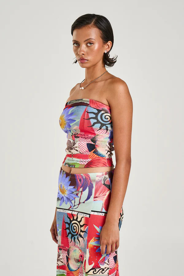 Upgrade your wardrobe with the modern ribbed Tube Top, now showcasing the Dazed print. Created to elevate and support in all the right places, complete with a non-slip lining.