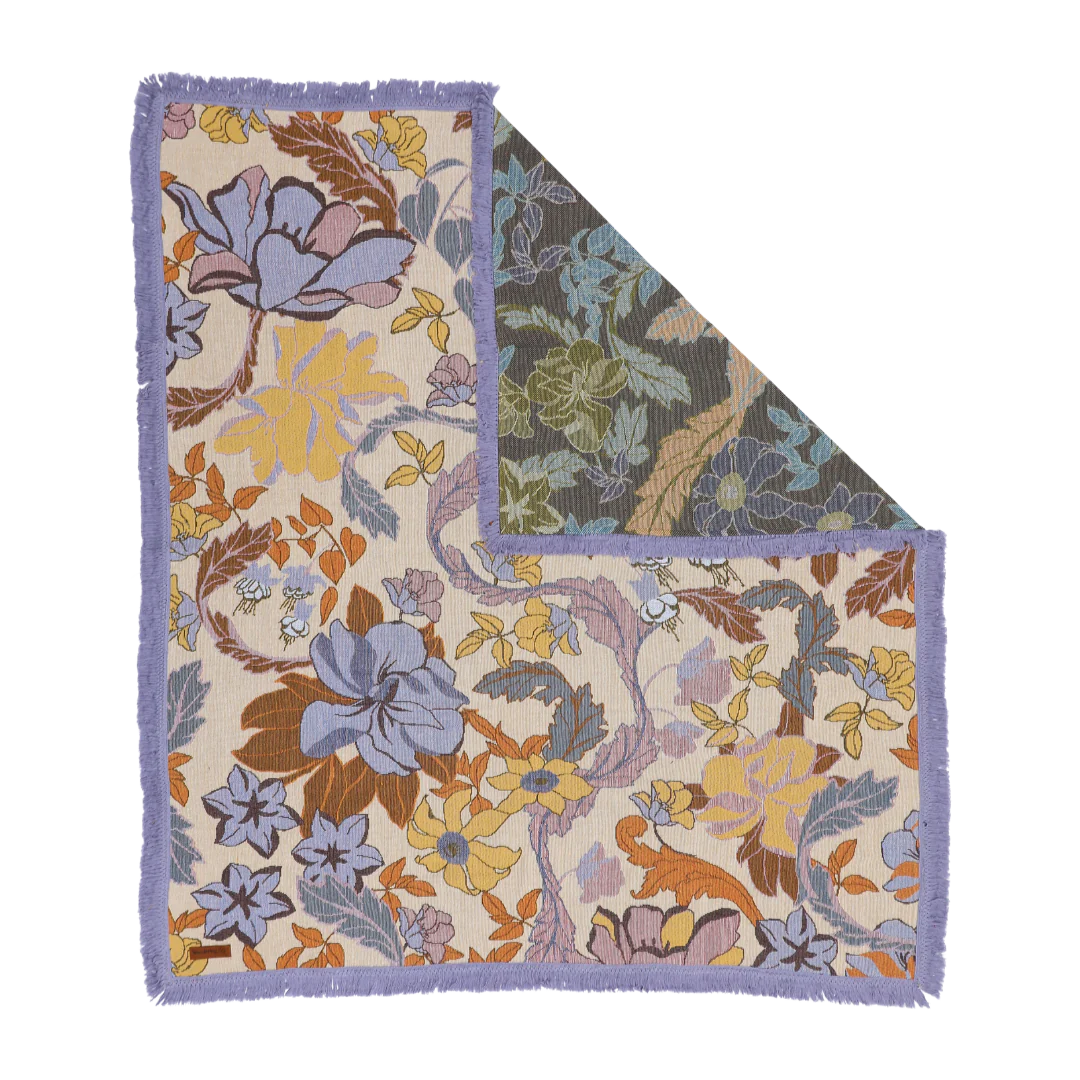 The Flora woven throw is our newest throw that's not only available in 2 colour ways but for the first time ever also available in 2 sizes, regular and large!
After many requests and the sell out success of our larger picnic rug, we’re so excited to introduce a larger size throw to our range that comfortably sits 6 people and drapes perfectly over a queen size bed.