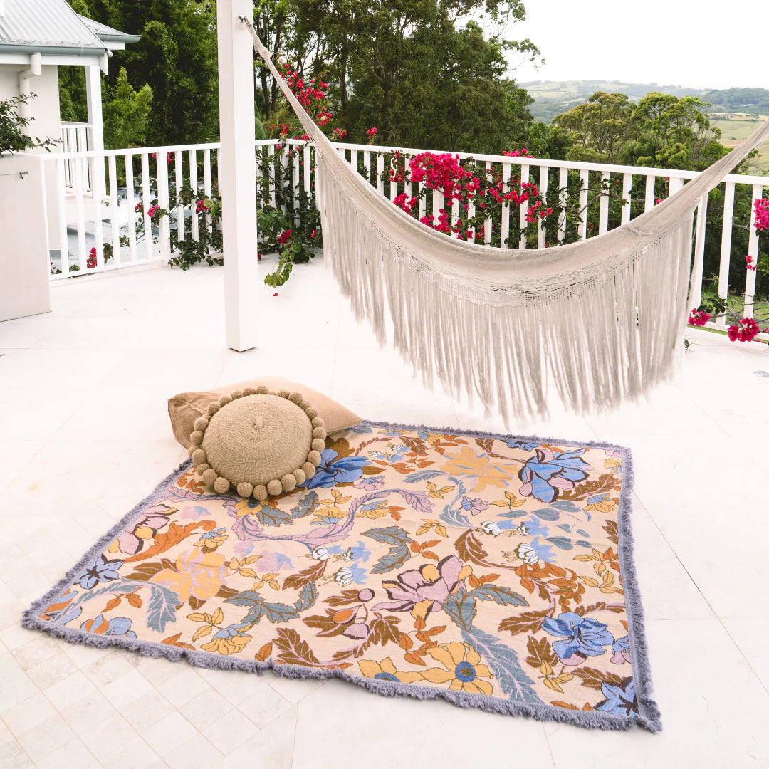 The Flora woven throw is our newest throw that's not only available in 2 colour ways but for the first time ever also available in 2 sizes, regular and large!
After many requests and the sell out success of our larger picnic rug, we’re so excited to introduce a larger size throw to our range that comfortably sits 6 people and drapes perfectly over a queen size bed.