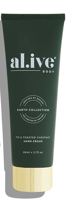 Adorn your tablescape and treat your hands with the festive feel of our Fig & Toasted Chestnut Hand Cream Cracker. This richly nourishing hand cream deeply hydrates, leaving hands soft and protected, while infusing them with festive fragrance of juicy figs and the warm, comforting aroma of roasted chestnuts.
80ml
