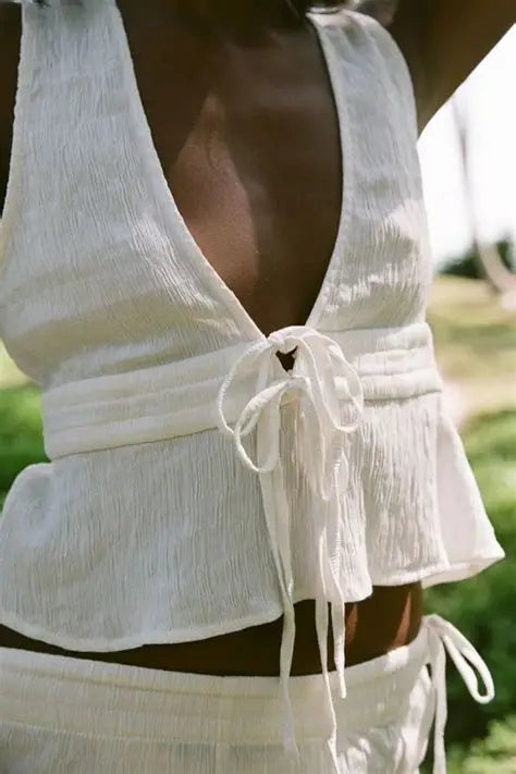 KEIKI PLUNGE TOP