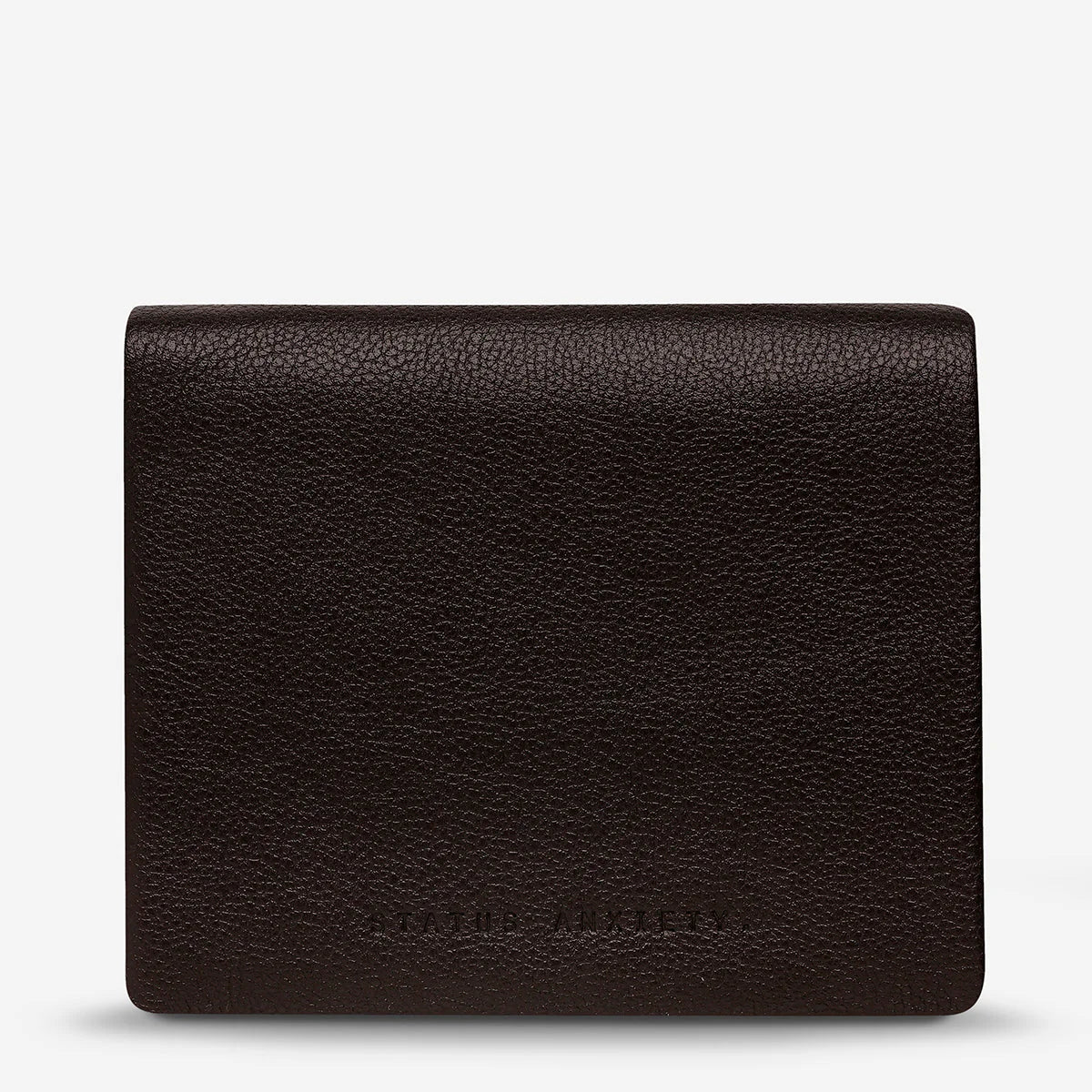Nathaniel is the strong silent type. Made of premium Italian cowhide leather and packed with functionality, he's the perfect fit for the guy who needs more room.
