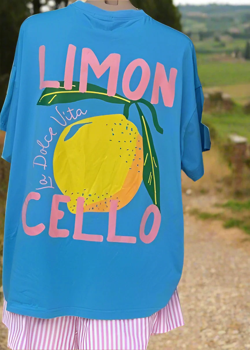 The hottest new sets have landed for an effortless look this summer. It's cute, quirky and a whole lot of fun and we love the Limoncello print on the front and back.
It's a throw on and go kinda Tee & Shorts Day... We are in love with this vibe...