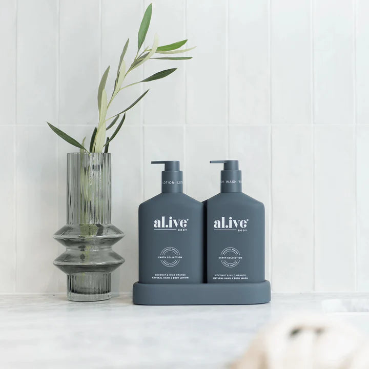 Our Coconut & Wild Orange scent is a fresh, beachy and tropical scent. Featuring top notes of Coconut, Melon and Wild Orange, followed by a base of Vanilla, Cream and Tonka Bean. This smell will leave you feeling like you are on holiday all year round.