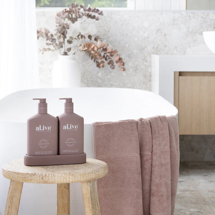 The al.ive body Raspberry Blossom & Juniper Hand & Body Wash/Lotion Duo contains a luxurious blend of naturally derived ingredients, fortified with essential oils and native botanical extracts.
