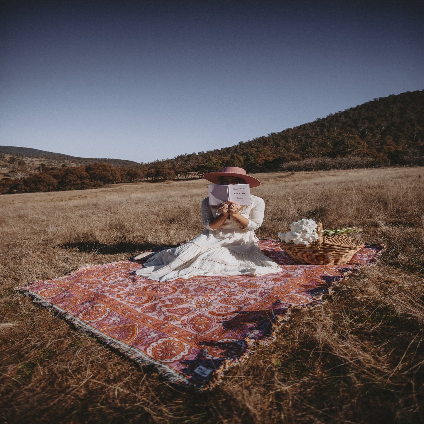 Isla In Bloom Sahara Picnic Rug/Throw extra large in field