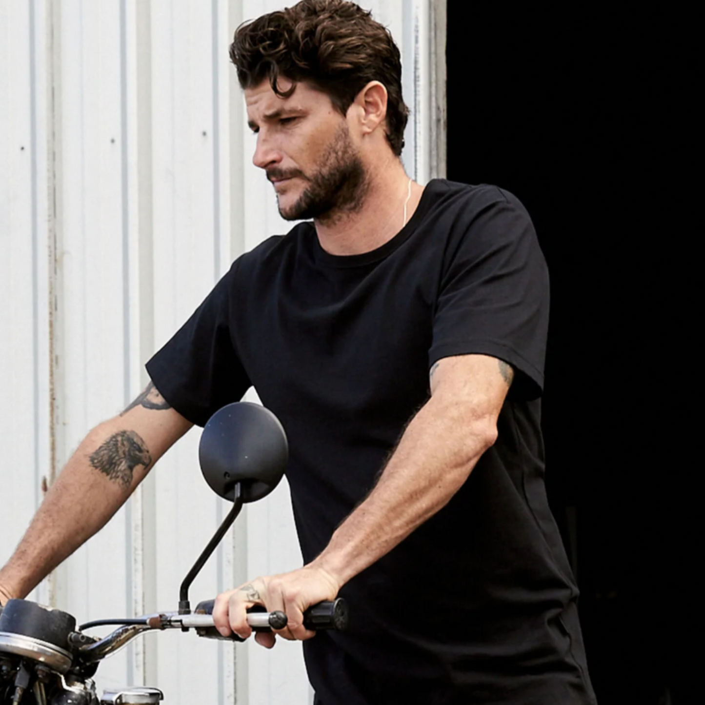 The Black Reginald is the foundation of the Mr Simple collection. A perfect everyday t-shirt that you'll love to wear day after day.