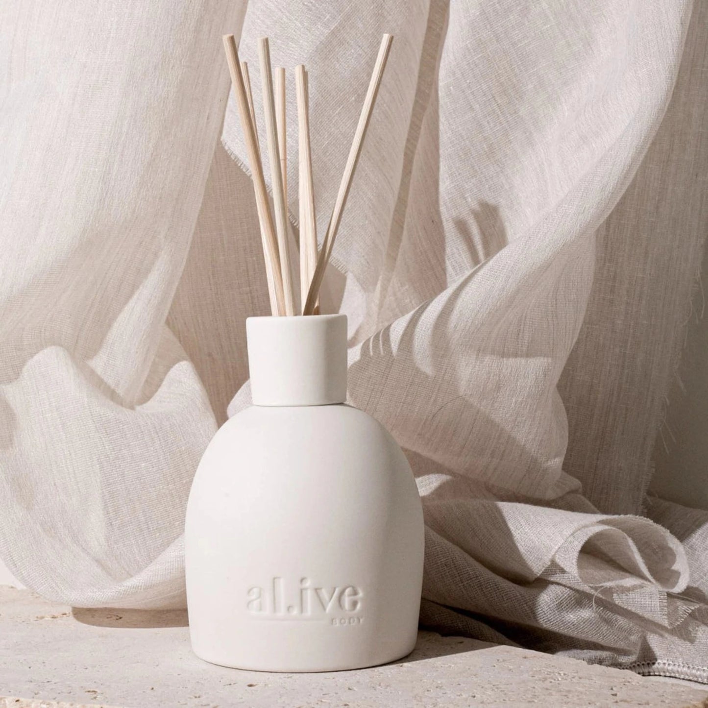 The Sweet Dewberry & Clove Diffuser features matte-white ceramic vessels, that enhance any decor or colour palette whilst scenting your home with the heady aroma of tropical fruit and warm spices.