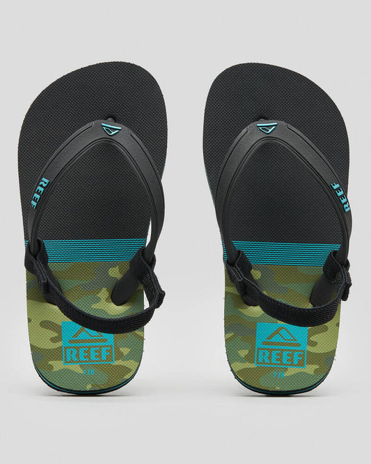 Brand:
Reef
Product:
Toddlers' Switchfoot Prints Thongs
Pattern:
Camo
Thong Features:
Branded strap, Printed footbed, Regular straps, Splice detail
Heel Type:
Flat Heel
Additional Details:
Water friendly.