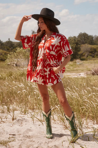 Say hello to the unofficial uniform of Summer and CHRISTMAS!


Crafted from luxurious linen, this shirt features an oversized button up fit, side splits, short sleeves with split and adorned with a beautiful quote on the back.

PLEASE NOTE THAT PRINT PLACEMENT IS DIFFERENT ON EVERY SHIR