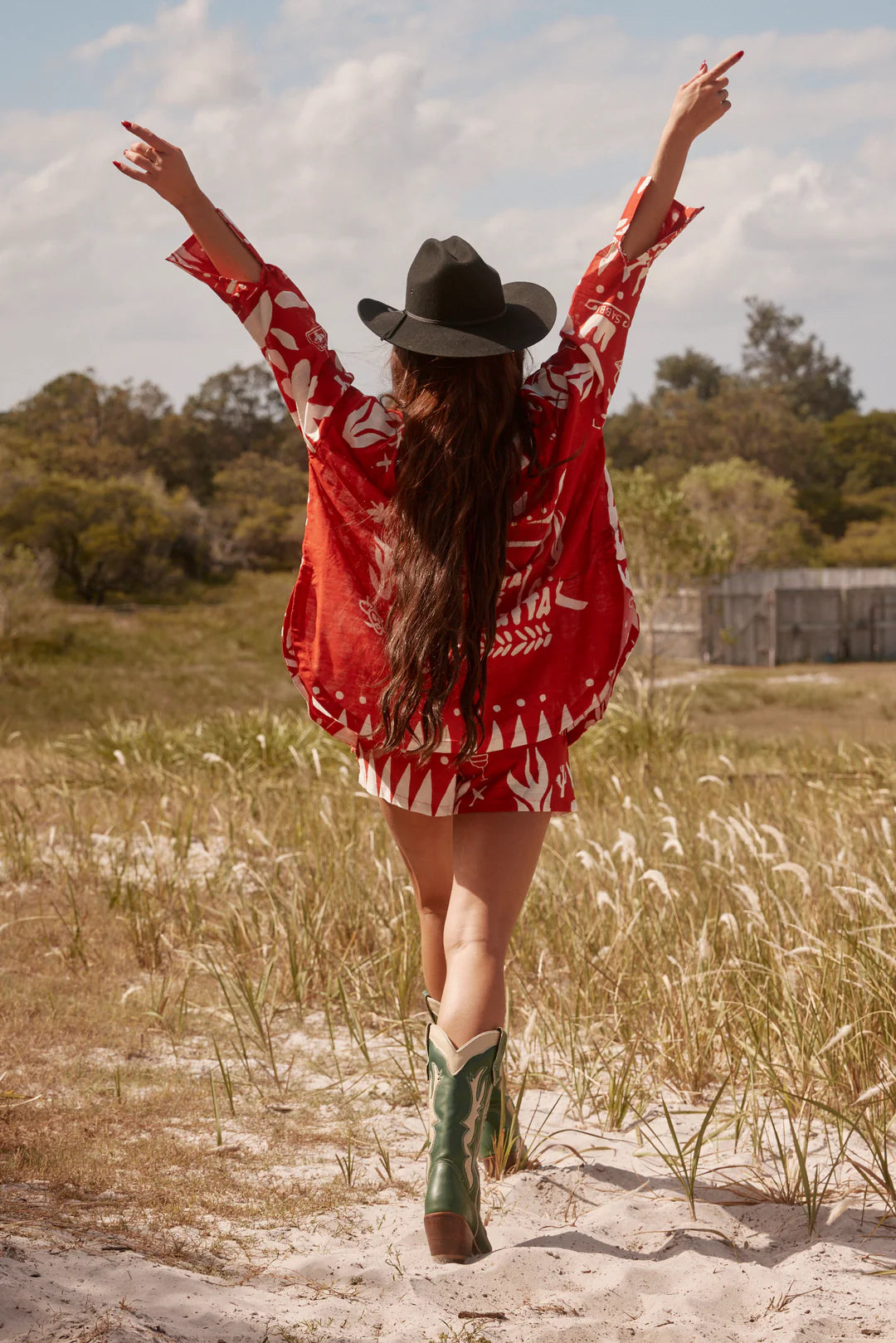 The Must have shirt this Summer and Christmas.
Crafted from luxurious linen, this shirt features a relaxed button up fit, curved side splits, button cuffs, front pocket and adorned with a beautiful quote on the back.

PLEASE NOTE THAT PRINT PLACEMENT IS DIFFERENT ON EVERY SHIRT

THESE SHIRTS ARE DESIGNED TO BE WORN VERY OVERSIZED.
SIZE DOWN 1 OR 2 SIZES IF YOU DO NOT WANT THEM ROOMY.