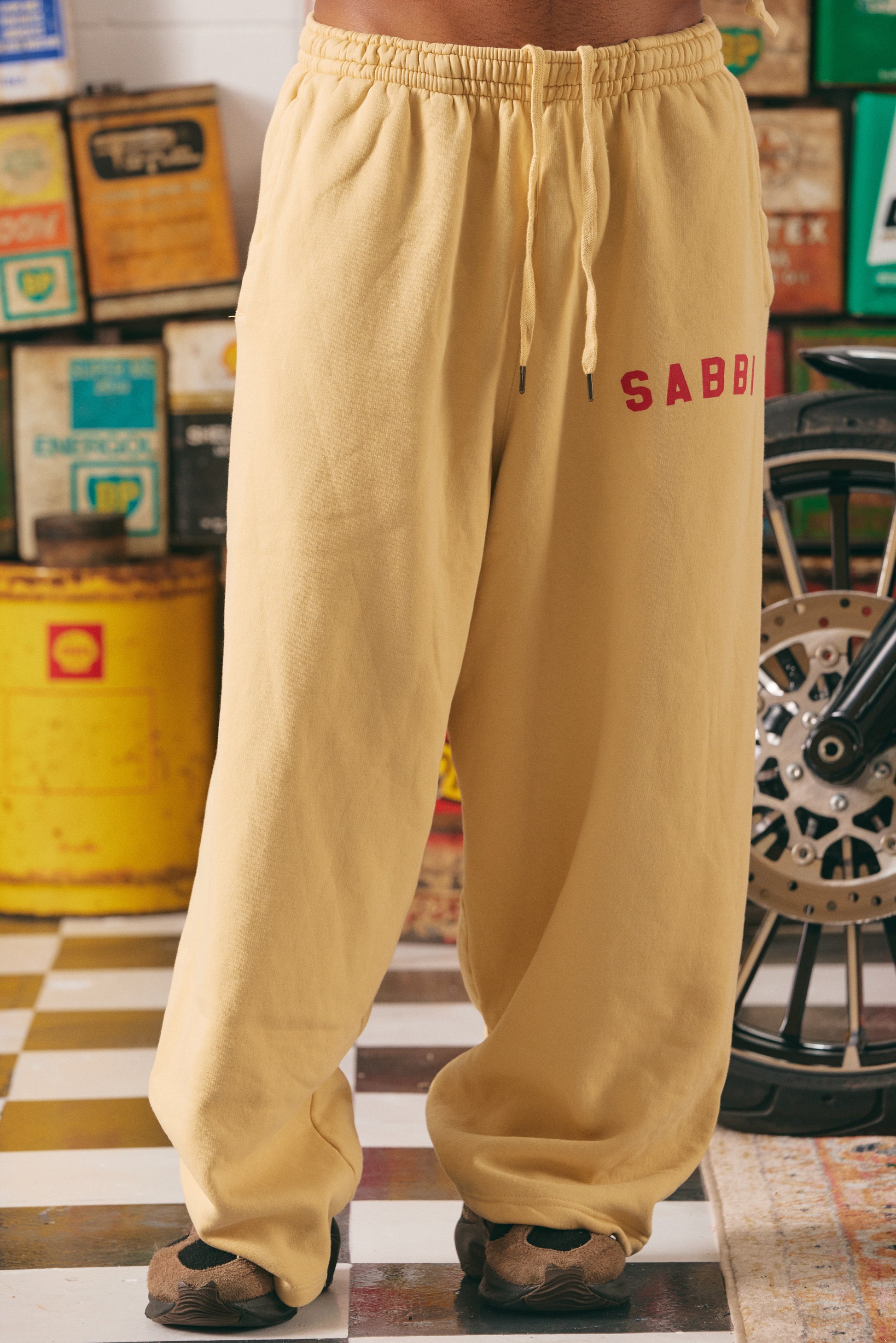 Bring the heat in the Brenda Energy Hoodie – now in a buttery yellow hue that radiates retro energy and rebel spirit. With its oversized fit, heavyweight feel, and signature SABBÍ artwork, this piece is a bold nod to 70s biker culture with a modern twist.