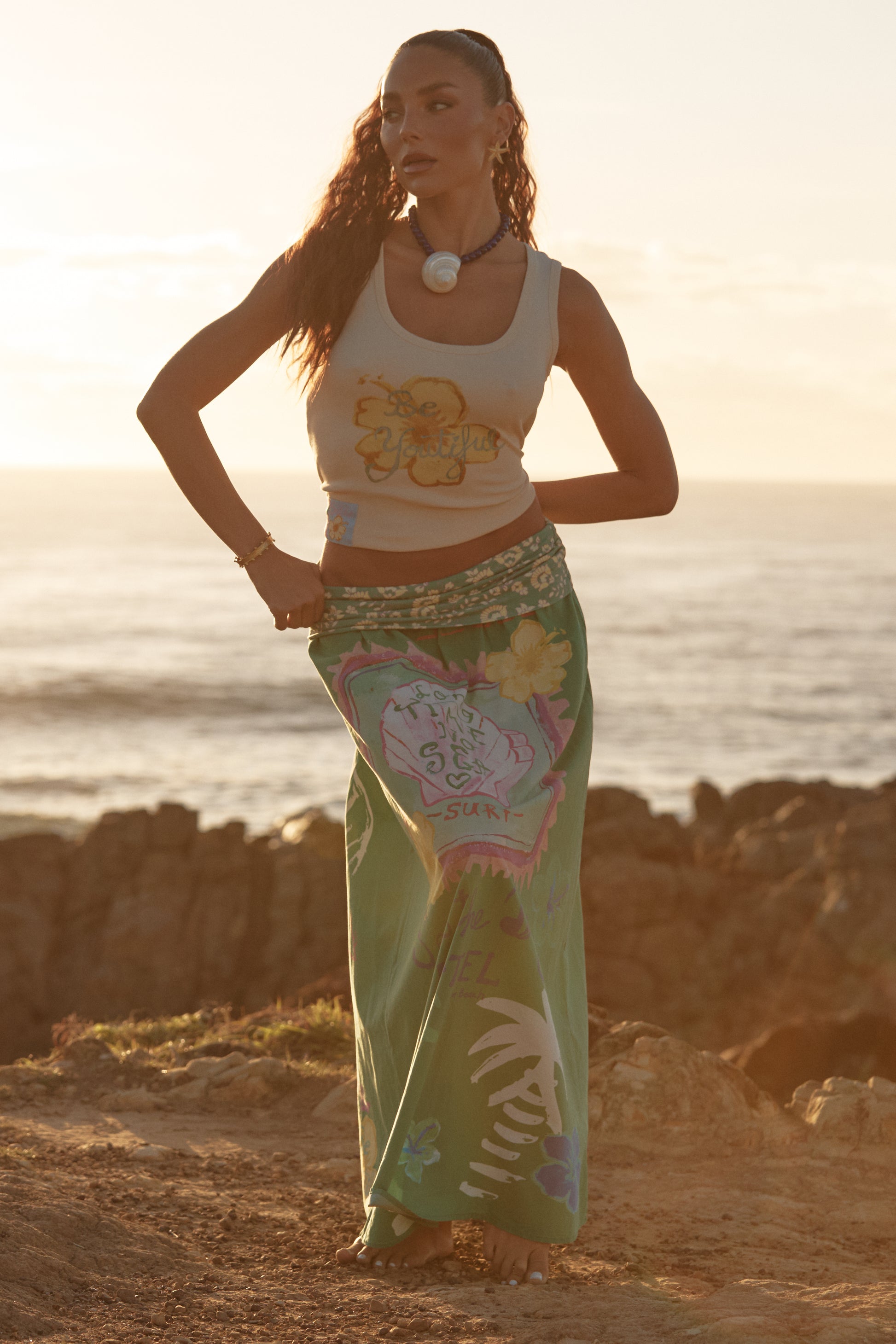 Sabbi - A little reminder you can wear. The Be-Youtiful Tank is all about easy confidence, sun-kissed tones and that feel-good, beachside energy. Crafted in a soft, breathable fabric with a flattering, fitted silhouette, this tank hugs just right while still feeling effortless.