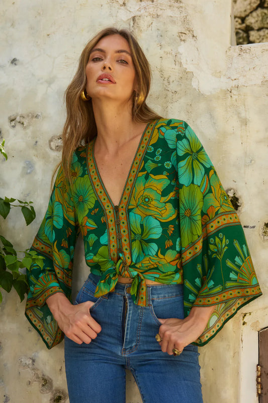 Say hello to your new favourite blouse, Sadie! Revived in our most popular colourway Emerald - this blouse features a relaxed fit, shaped hemline and flowy flared sleeves taken from our forever favourite Empire dress. This blouse is a perfect match for all your staple bottoms.