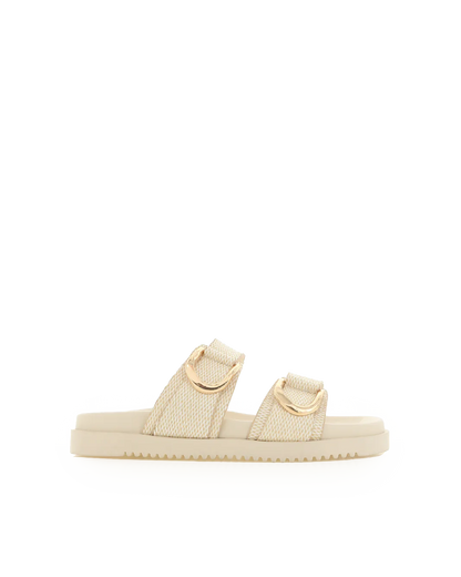 Areli by Billini is a luxe summer slide.

This elevated summer staple is a must-have for any style conscious wardrobe.