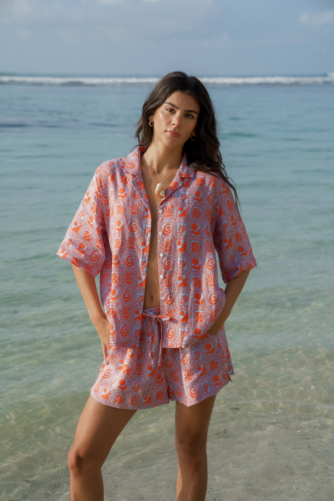 The Luna - Make way for the must have shorts this season. With their loose fit style and elasticated waist, they are your new seasonal uniform. Pair with our Lou Short Sleeve Shirt or Ellery Vest for the ultimate set or separate with your wardrobe staples.&nbsp;

A Pops + Co exclusive print. Hand drawn and printed on 100% Linen.
