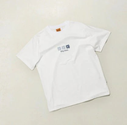 Designed with a nostalgic, sun-faded aesthetic, the High Beaming Vintage SS T-Shirt comes in an off-white hue with front and back artwork details. Cut in a relaxed fit for effortless styling. 
 Material 100% Cotton 
Features Vintage SS Shirt Front and back artwork 