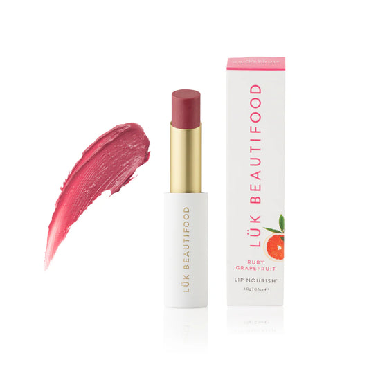 Cold-pressed organic oils from pink grapefruit and orange peel add extra antioxidants and anti-inflammatories for naturally healthier lips.