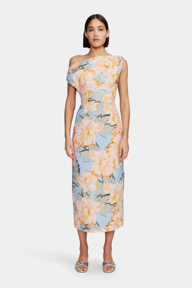 The Morgan Midi Dress by Ownley online is a one shoulder midi dress with an asymmetrical one shoulder neckline. The Dress is fitted through the waist and has a centre back split for movement. An entry zip is placed on the side to keep a seamless silhouette.