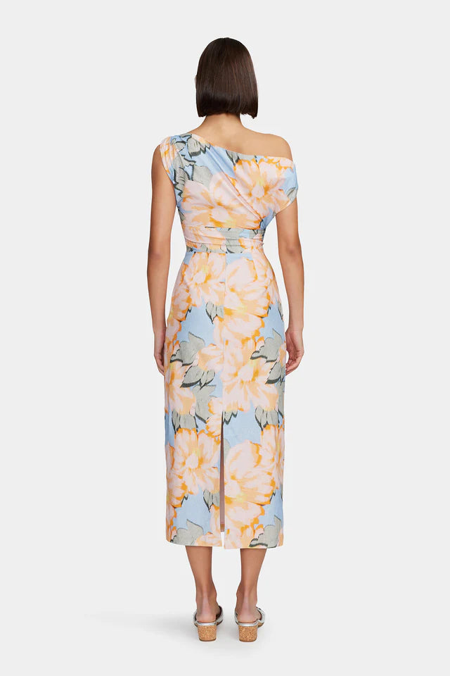 The Morgan Midi Dress by Ownley online is a one shoulder midi dress with an asymmetrical one shoulder neckline. The Dress is fitted through the waist and has a centre back split for movement. An entry zip is placed on the side to keep a seamless silhouette.