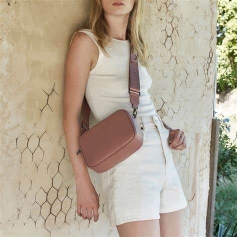 Plunder With Webbed Strap Crossbody Bag