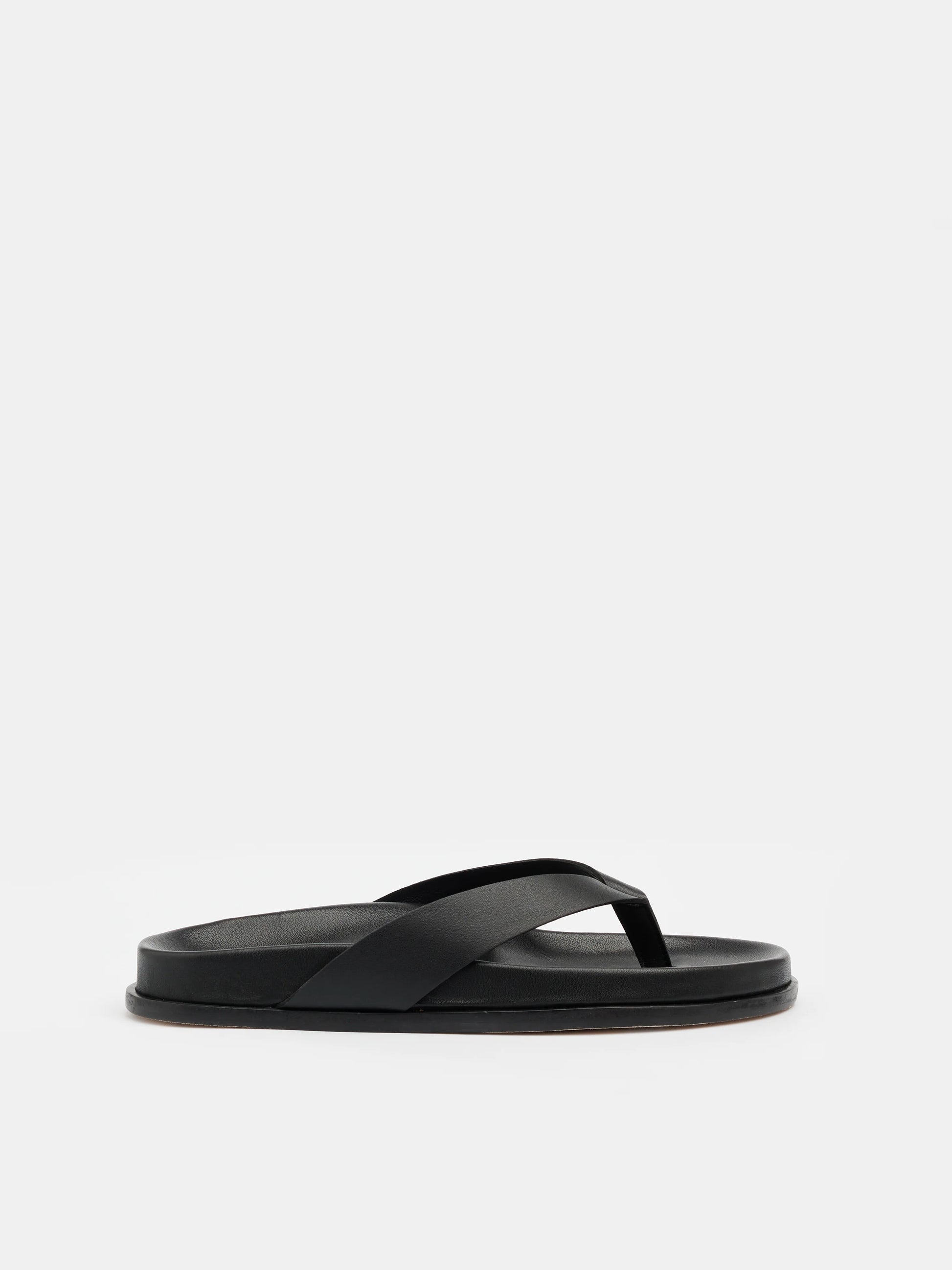 Introducing the Parker Footbed, a marvel in contemporary footwear design. This footbed combines tradition with innovation, featuring a material composition designed for exceptional comfort and prolonged durability. Ideal for anyone seeking a blend of style and practicality in their everyday wear, the Parker Footbed promises an effortless fit and timeless appeal. Perfect for various settings, from casual outings to more relaxed work environments, this footbed is your go-to choice for superior foot support an