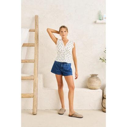 The Primrose Lace Top in Floral blends soft print with feminine lace trims. Featuring a V-neckline and cropped length, it's made to pair back with your favourite denim or skirt.